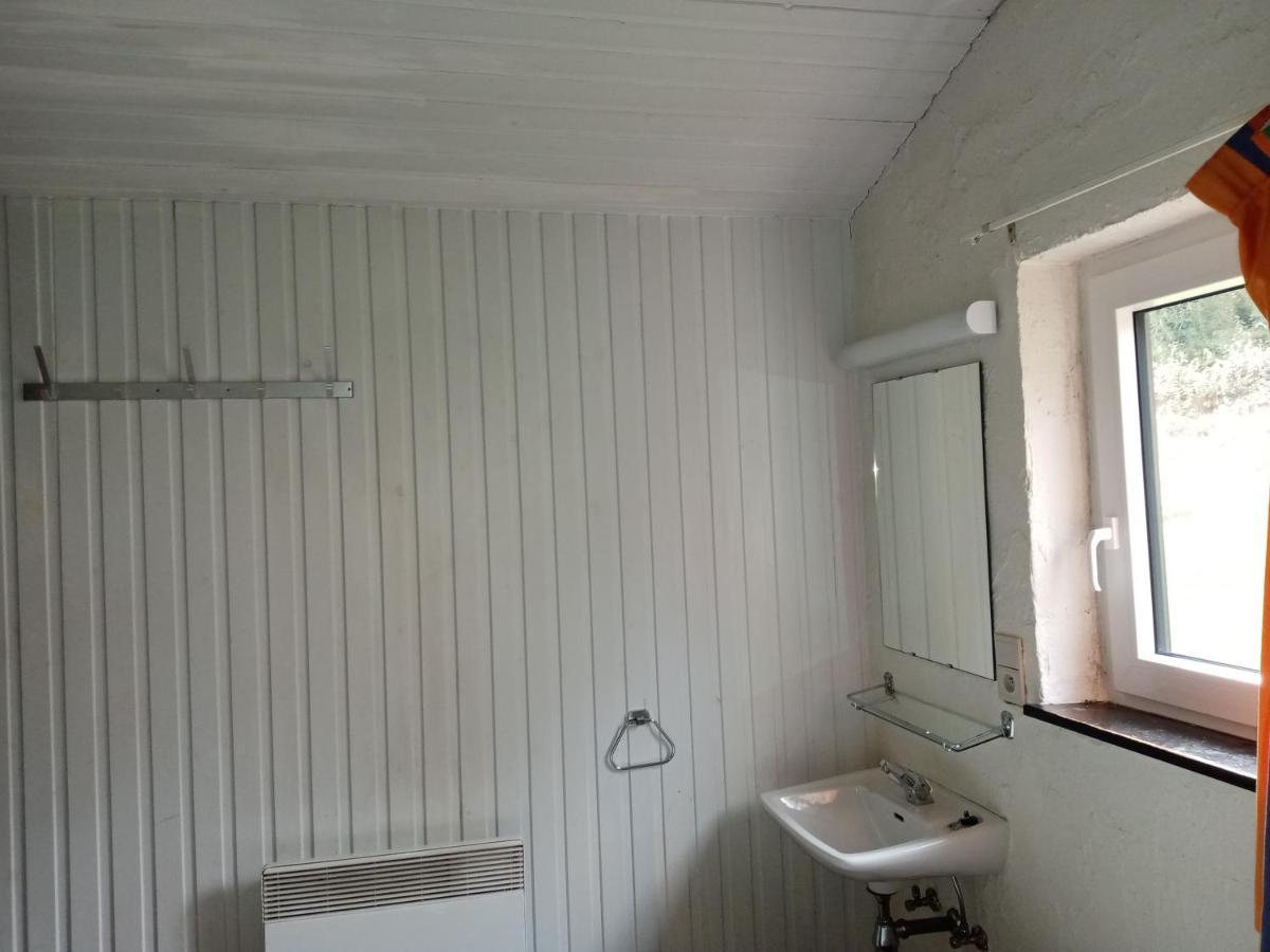Le Repaire Des Belettes Vallee De Rabais Virton Exterior foto